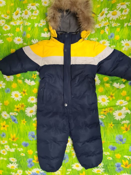 Три  Зимних комбинезона б/у.