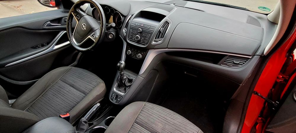 Opel zafira 2015 in  RESITA