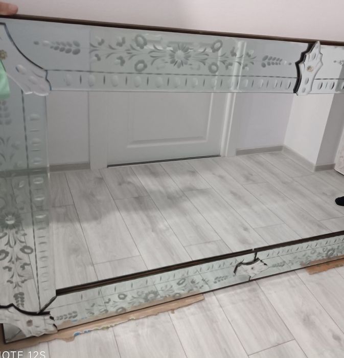 Vand oglinda,stare buna!!