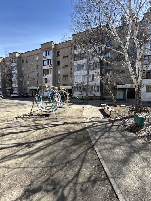 Продается 1,5- ка на Стрелке