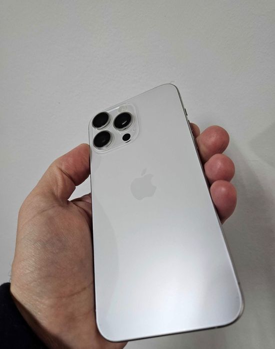 15 pro max White Titanium