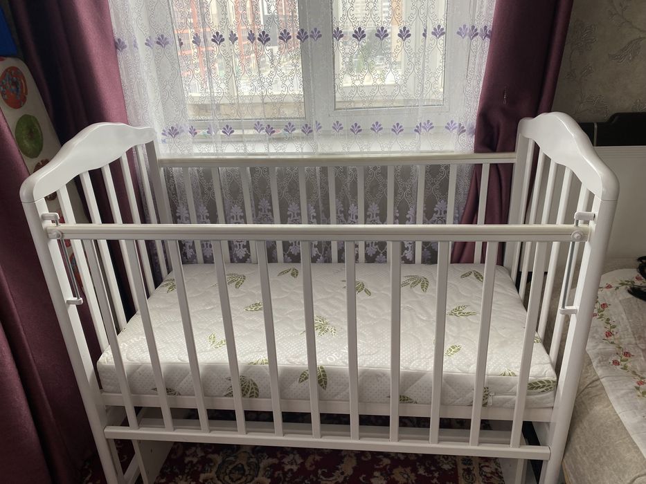 Детская кроватка