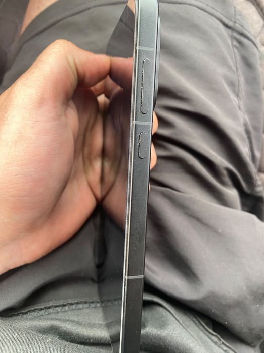 Телефон OnePlus 15