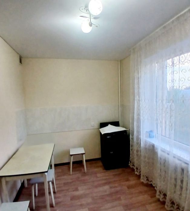 продам 1-ком. 38кв. гарышкер 2-этаж