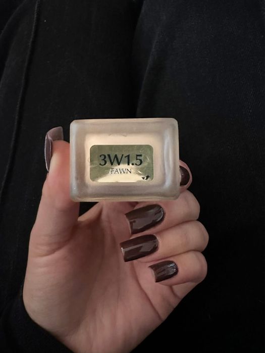 Козметика Estee Lauder, It cosmetics, Benefit