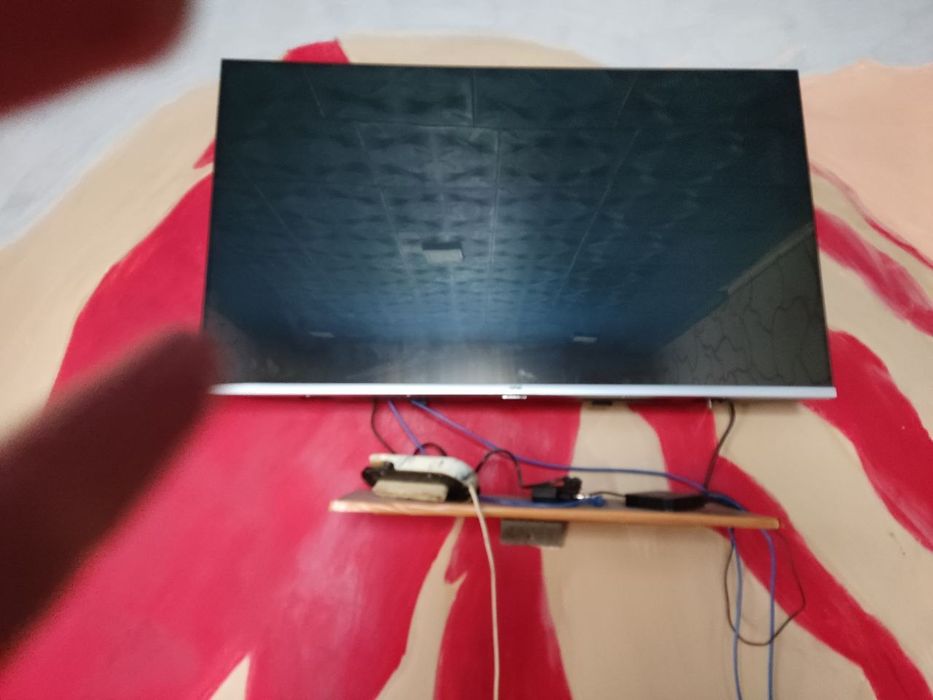 Телевизор "артелье" 42диагональ