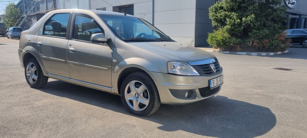 DACIA Logan