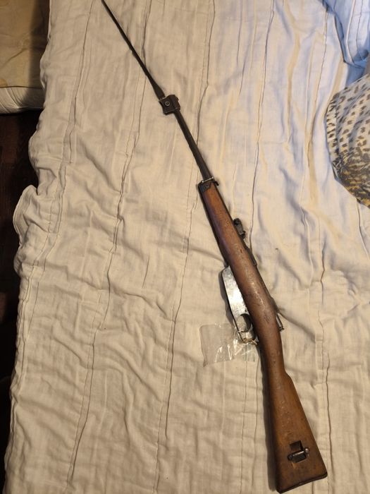 Карабина Манлихера/Манлихер пушка.Обезопасено оръжие Каркано