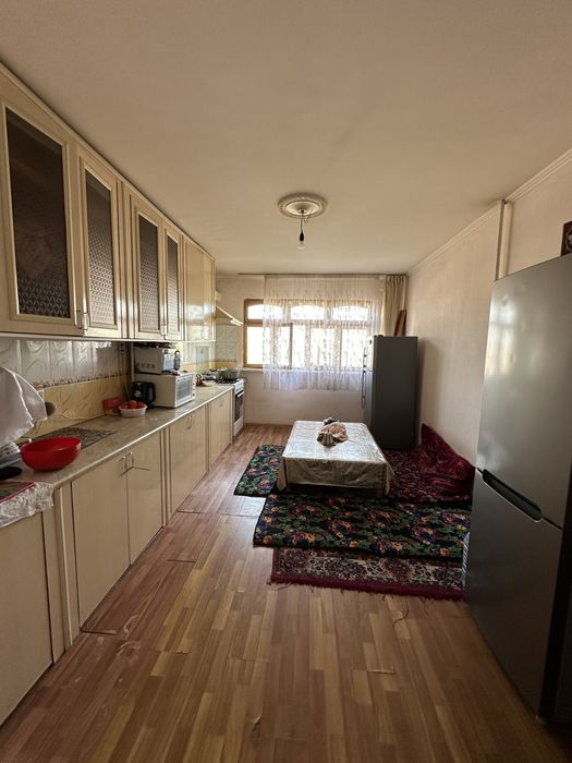 3 xonali uy sotiladi