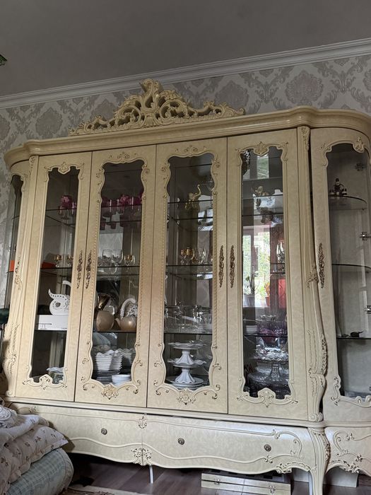 Серван для гостиной