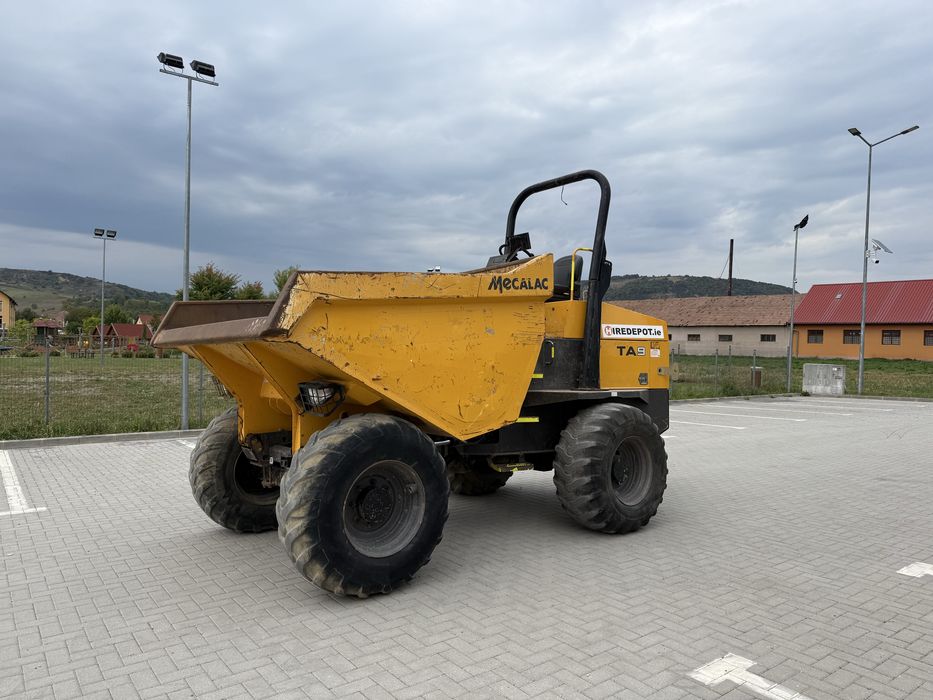 De vanzare sau da inchiriat Dumper de 9 Tone