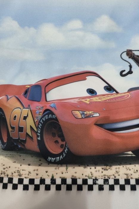 Продам шторы в детскую