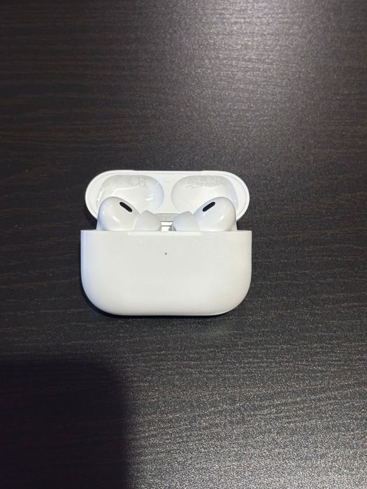 Vand casti Apple Airpods Pro (2nd Generation) Carcasa MagSafe (USB-C)