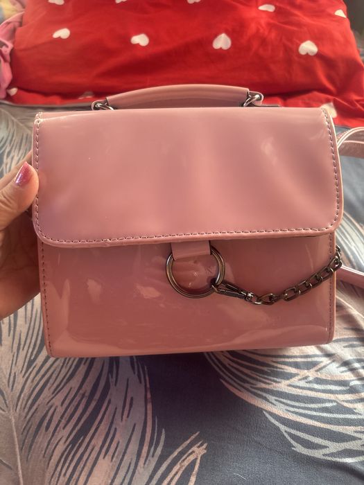 Продам сиреневую сумочку