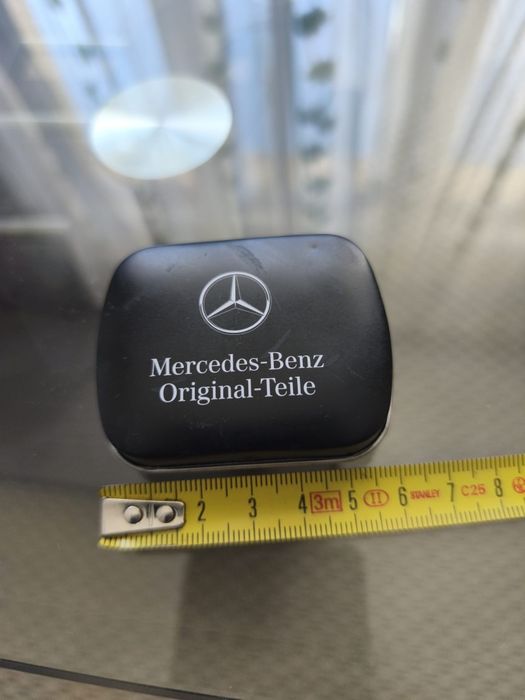 Cutie metalica Mercedes Benz