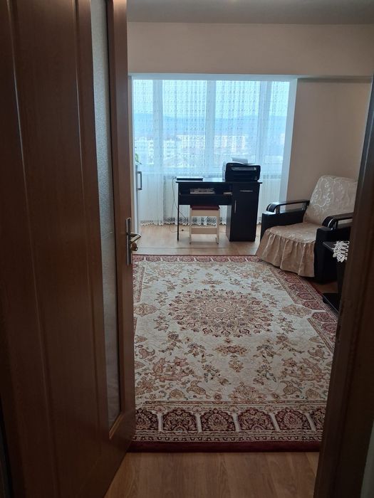 Vând apartament cu o cameră, Calea romanului( lângă OMV)