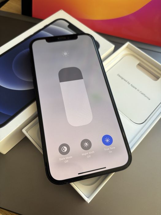 Iphone 12 NOU 100% starea bateriei