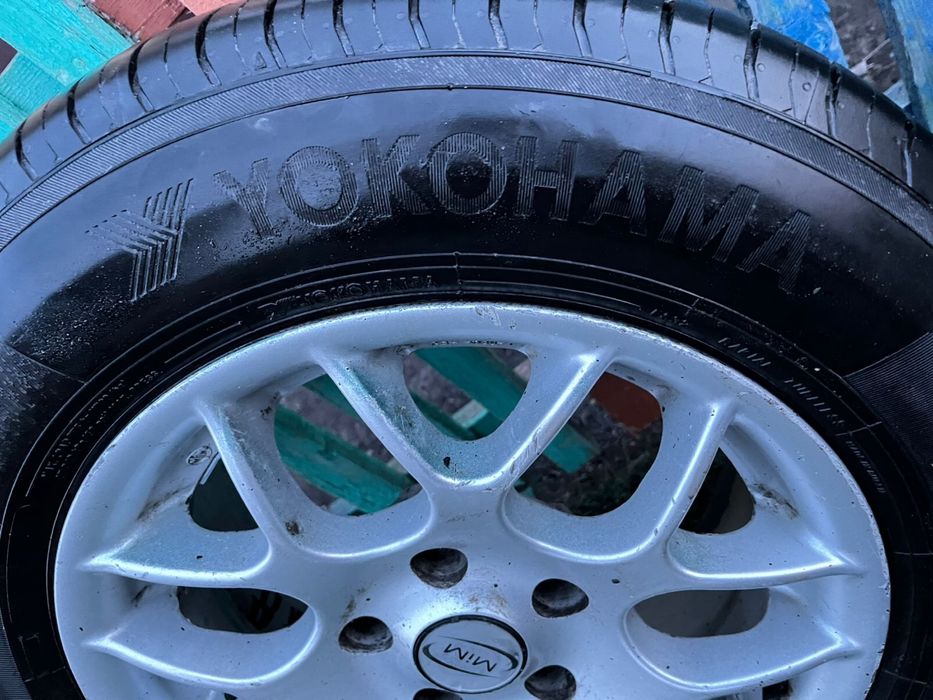 Продам Шины с дисками