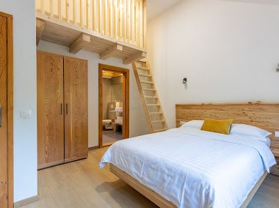 Cabana de inchiriat la Cavnic- langa partie