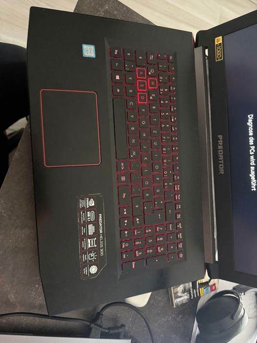 Vând leptop  Acer predator