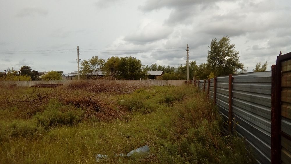 Промбаза,  c   ж\д дорогой , продам.