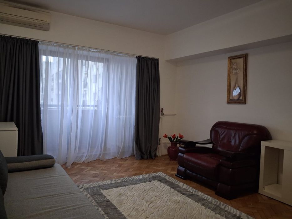 Inchiriez Garsoniera Piata Unirii - fântâni