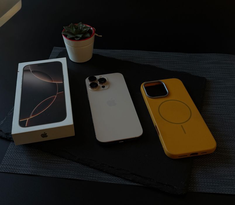 iPhone 16 Pro Max 256 GB Desert Titanium | Перфектен