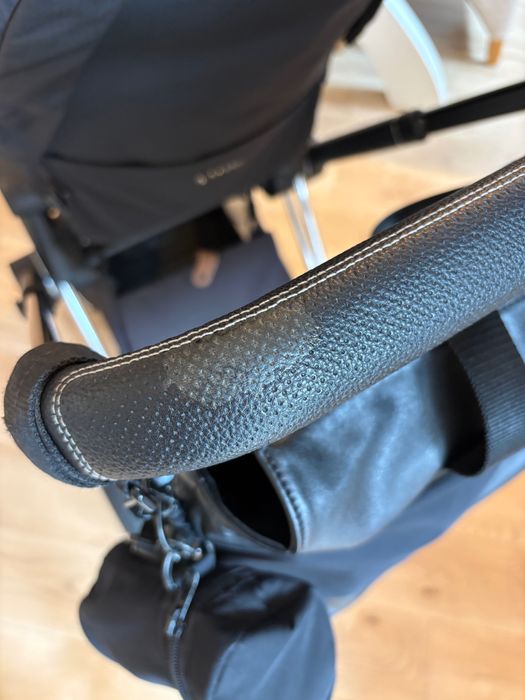 Cybex ePriam Platinum Black