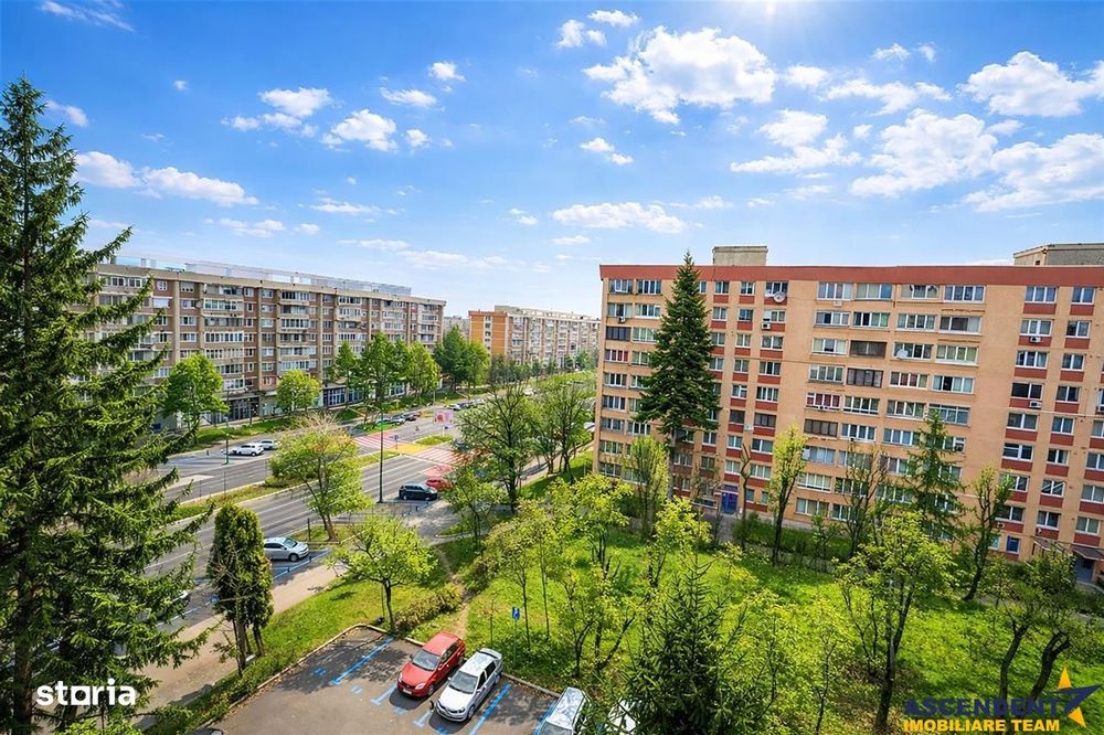 Lumina, Spatiu,Terasa, balcon: Apartament cu Potential in Centru Civic