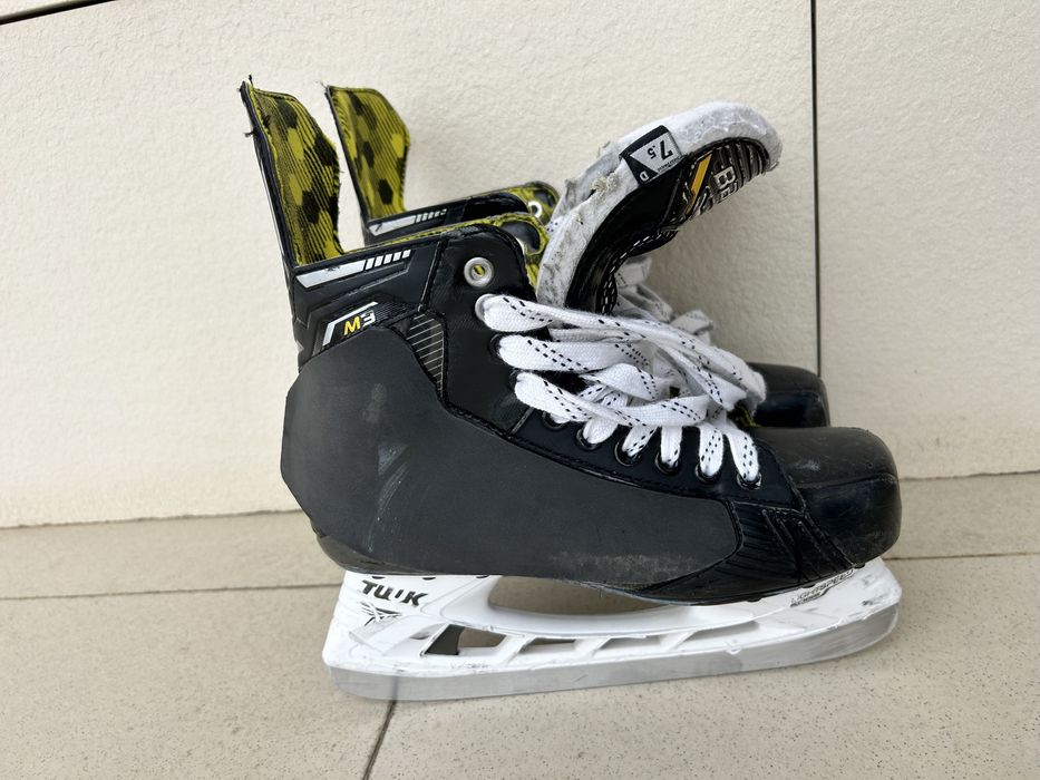 Продам коньки Bauer M3 Supreme