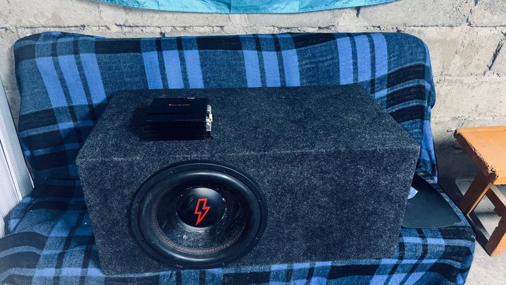 Продам активный сабвуфер