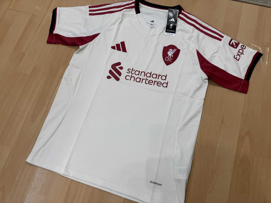 Liverpool 3rd away тениска за 25/26 година р-р Л