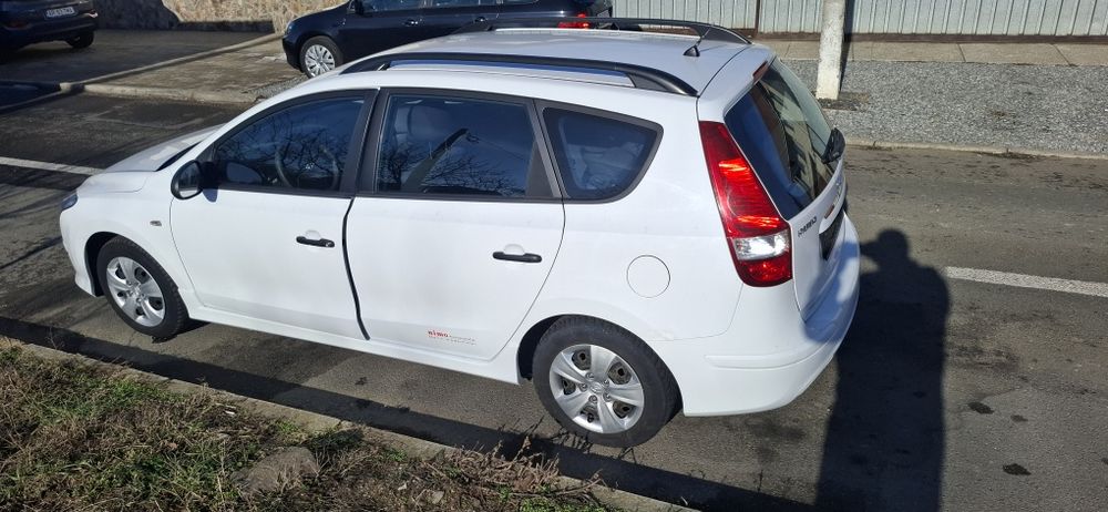 HYUNDAI i30 2012 — imagine 3