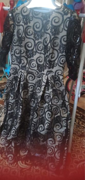 Женские платья