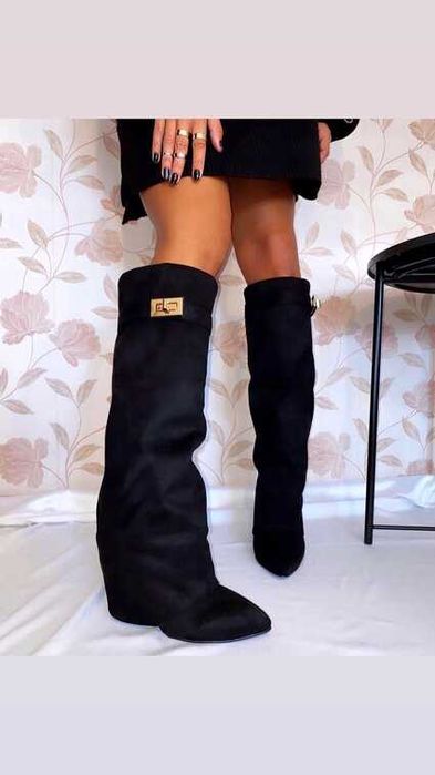 Ботуши на платформа - черен велур 35-40 номер