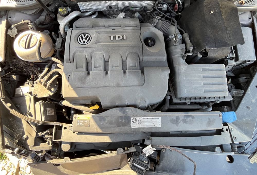 На части Volkswagen Passat B8 2.0tdi код CRL кутия код QMM Vw Пасат Б8 B8 8ца  автомат кожа  патерица щора ръчка 2.0тди 1.4gte 1.6tdi боя LD3Y