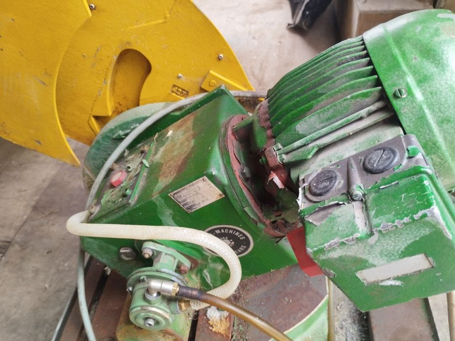 Машина пендула за метал трифазна внос от Англия Герунг