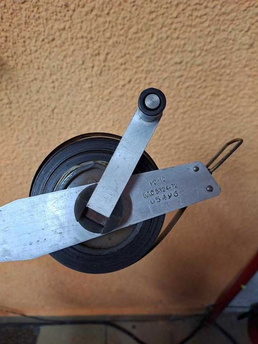 Българска геодезическа ролетка от соца, 10 м, 1972 г.