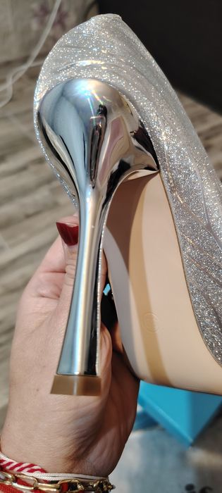 Официални сребърни обувки 39 номер- НОВИ