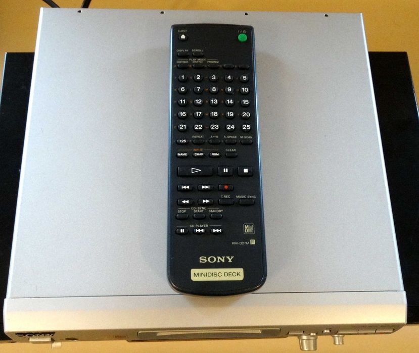 Minidisc Recorder Sony MDS-S39 Silver , telecomanda