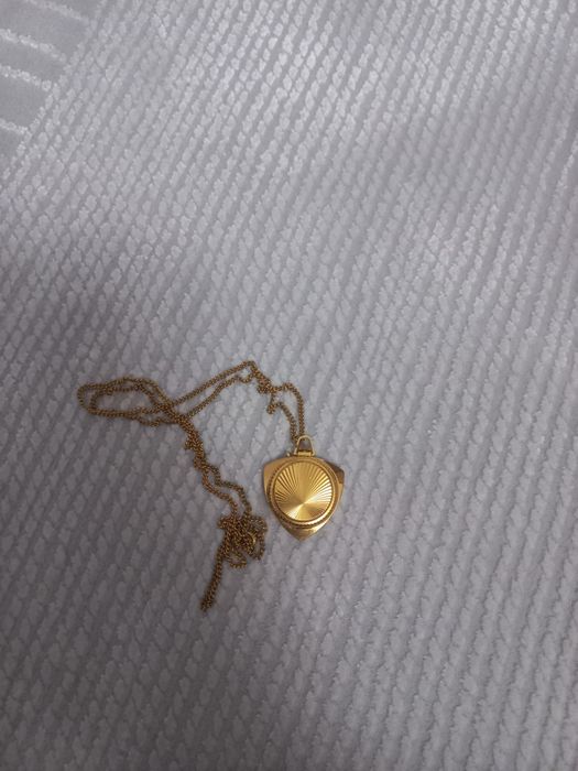 Часы и медальон ЗАРЯ