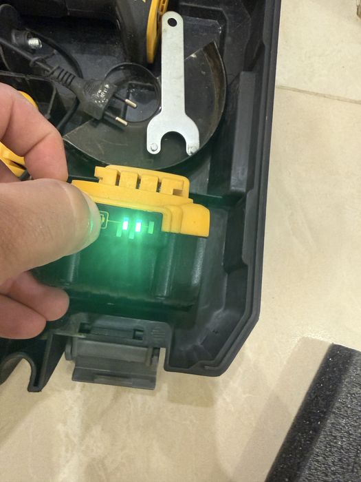 Ъглошлайф на батерии