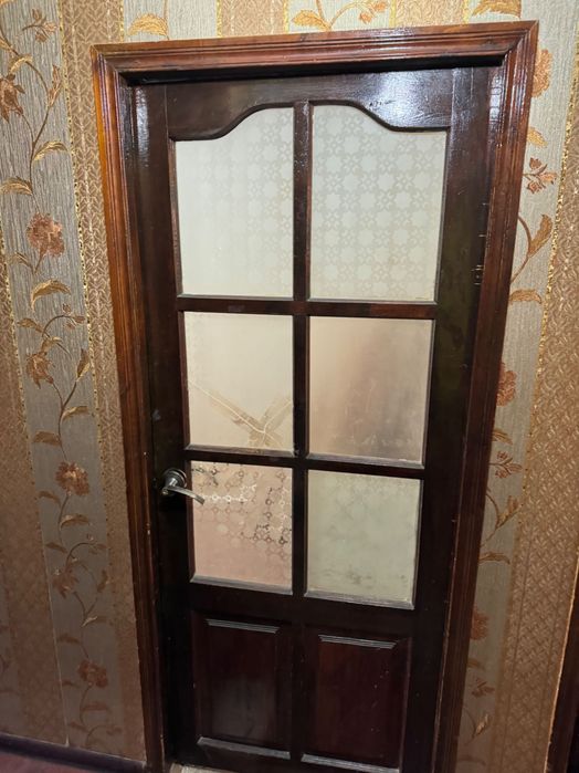 Продам б/у двери