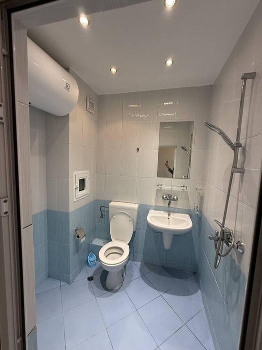 Дава се под наем Двустаен апартамент в Бургас, Лазур - 60 кв.м за 408 € - Снимка #3