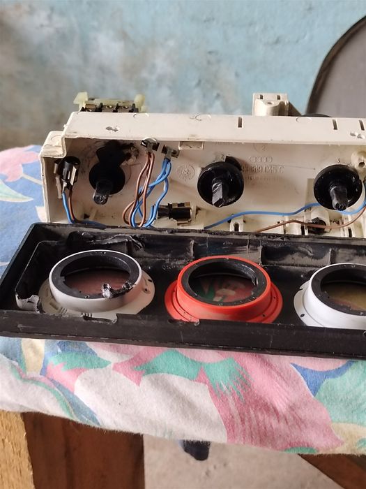 Продам на Ауди 80 Б4 вентилятор печки