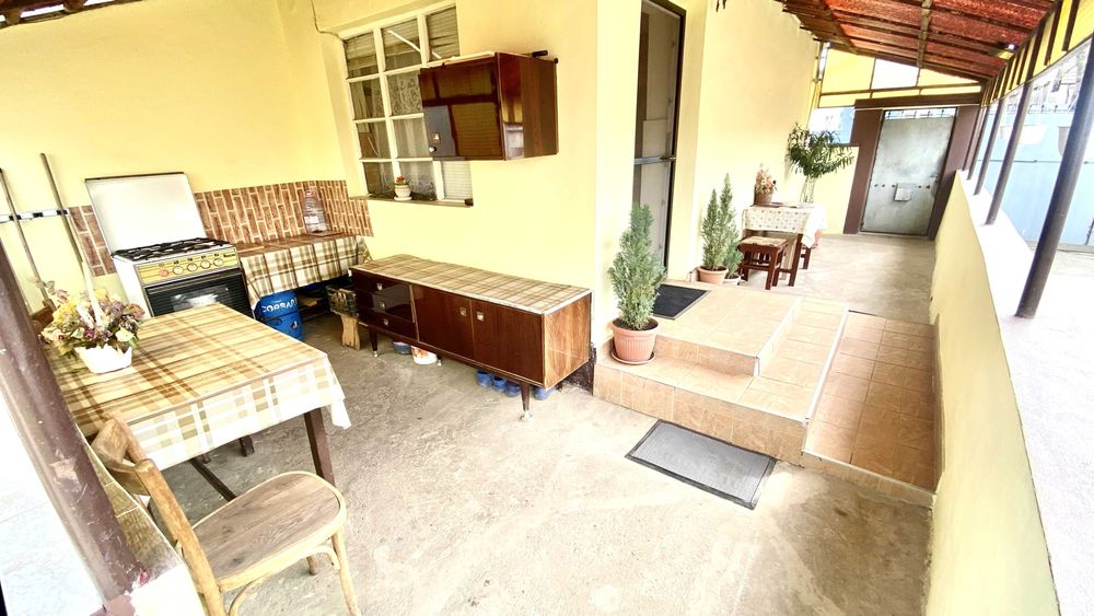 Casă cu teren mare si curte amenajata, de vânzare în Cordău – Locație excelenta, situată chiar în centrul localității!