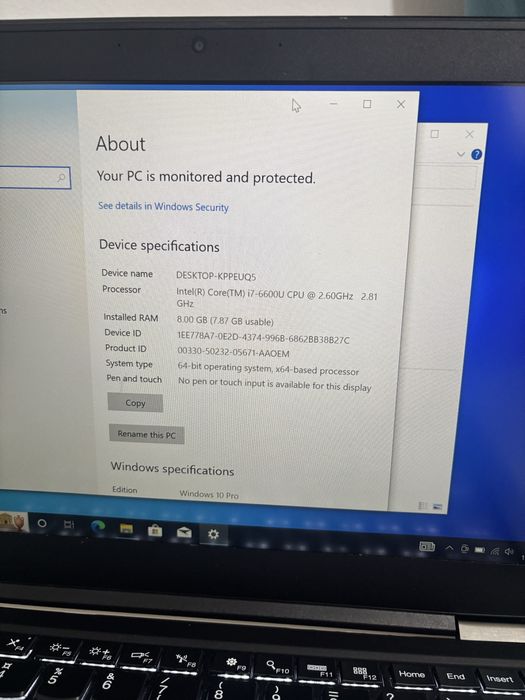 Lenovo X1 Carbon• i7-6600U• 8gb ram• 256gb• bateria 3-4 ore