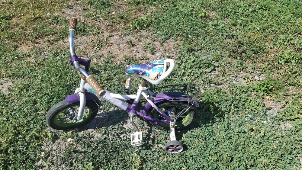 Продам велик за 8000т