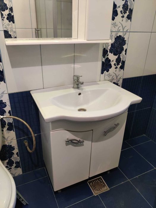 Mască/dulap baie + lavoar Iași