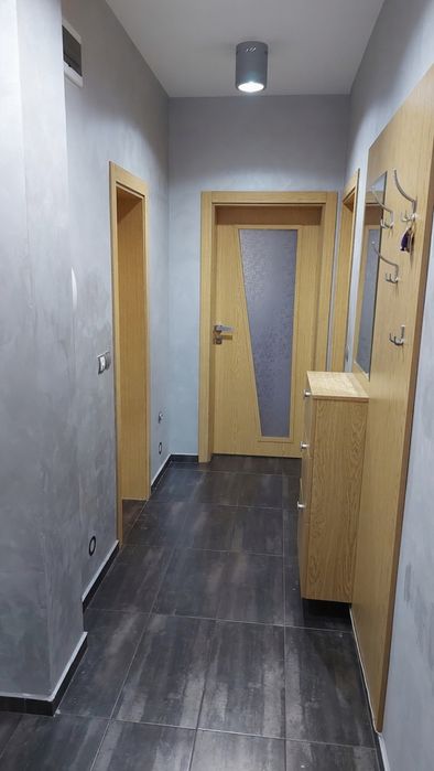 Дава се под наем Тристаен апартамент в Пловдив, Кючук Париж - 100 кв.м за 484.5 € - Снимка #2